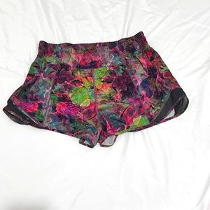 Lululemon women’s shorts size 8